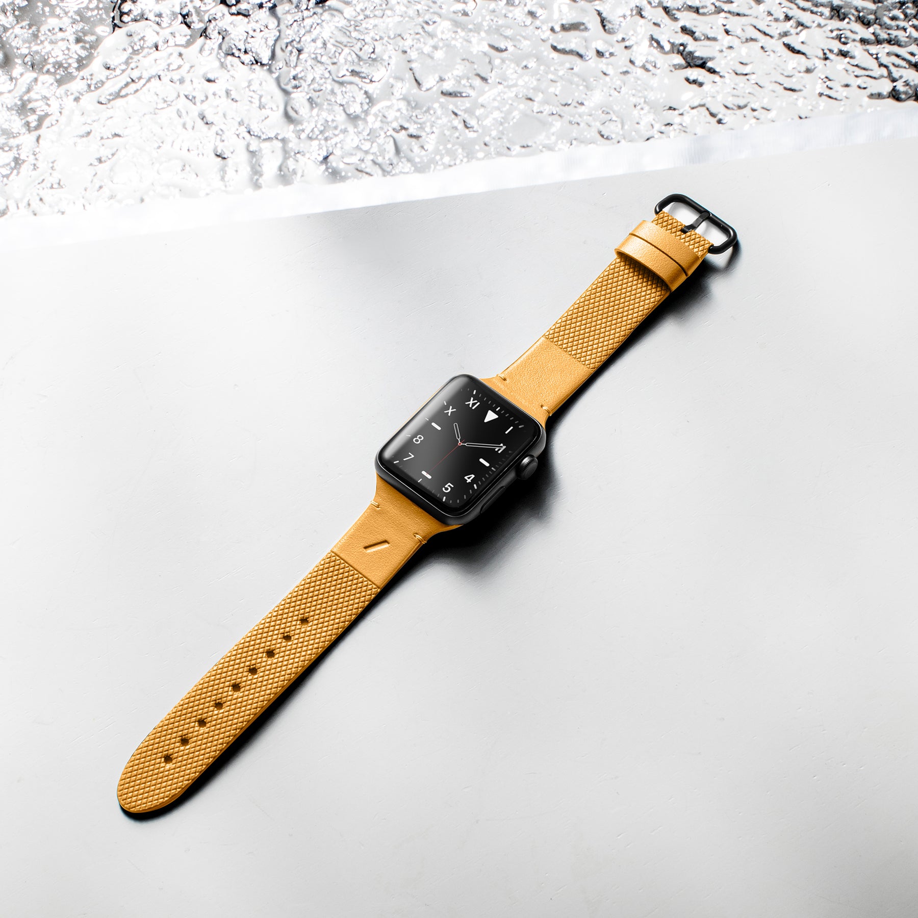 Re)Classic Band for 44 / 42 / & Watch 45mm Ultra Apple