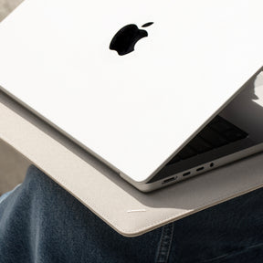 Stow Slim for MacBook (14")