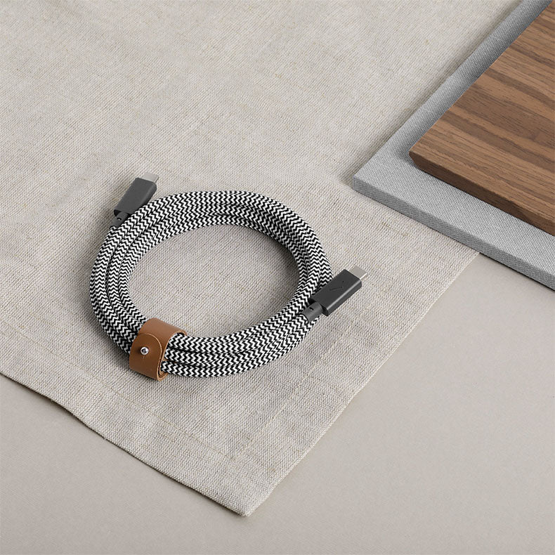 Belt Cable Pro 240W (USB-C to USB-C)